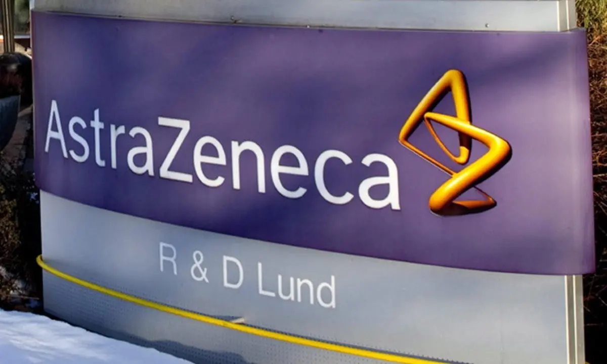 Vaccini anti-Covid, l'Aifa blocca un lotto di AstraZeneca in Italia