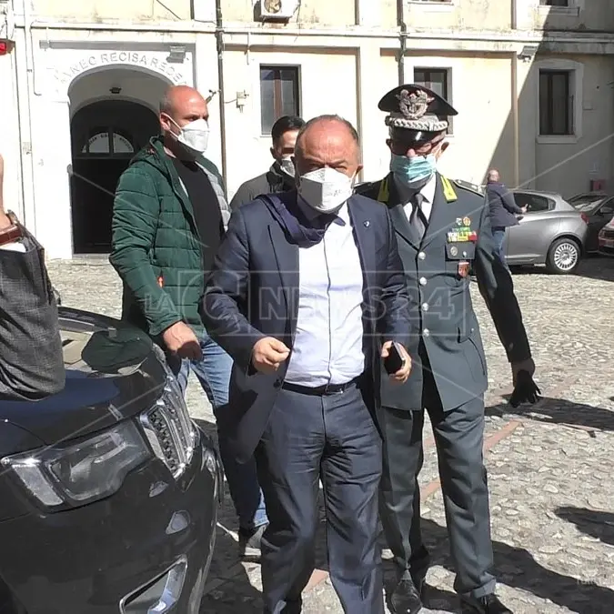 Arresti a Catanzaro, le strategie del gruppo Lobello per schermare beni e partecipare agli appalti