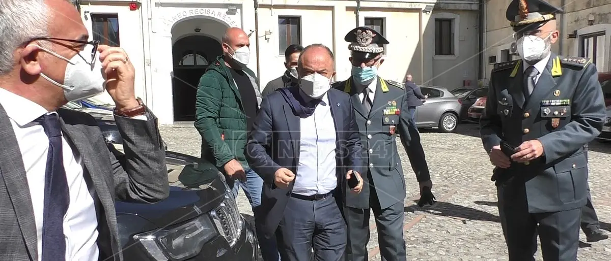 Arresti a Catanzaro, le strategie del gruppo Lobello per schermare beni e partecipare agli appalti