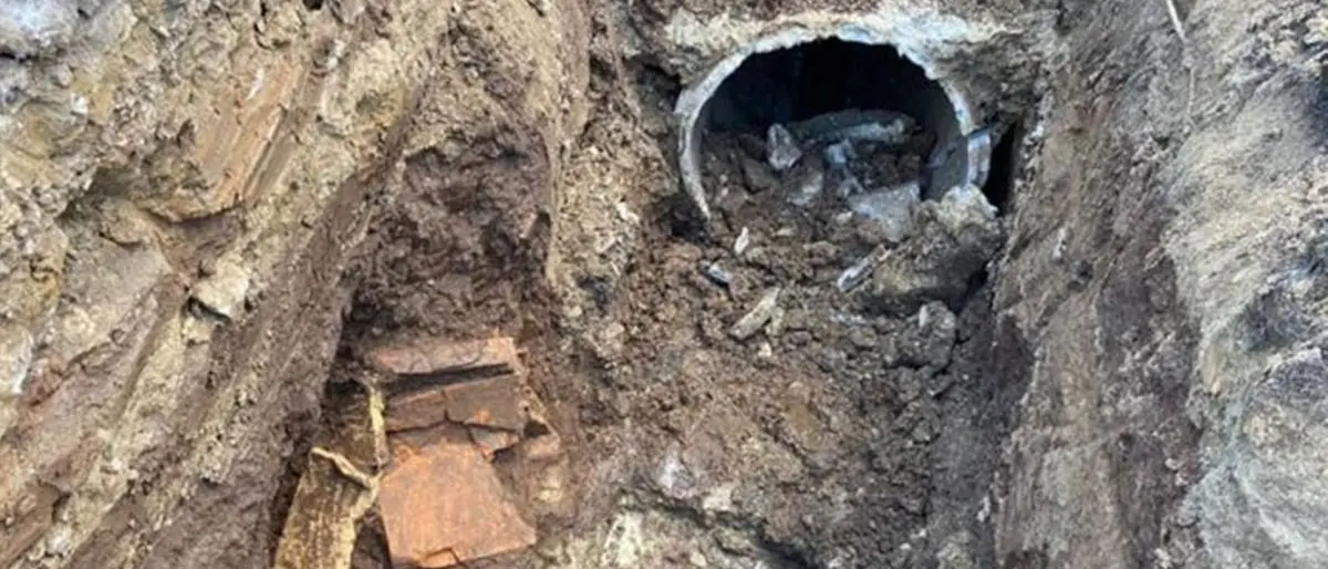 Vibo, rinvenuta una tomba di epoca romana durante lavori in via Santa Ruba