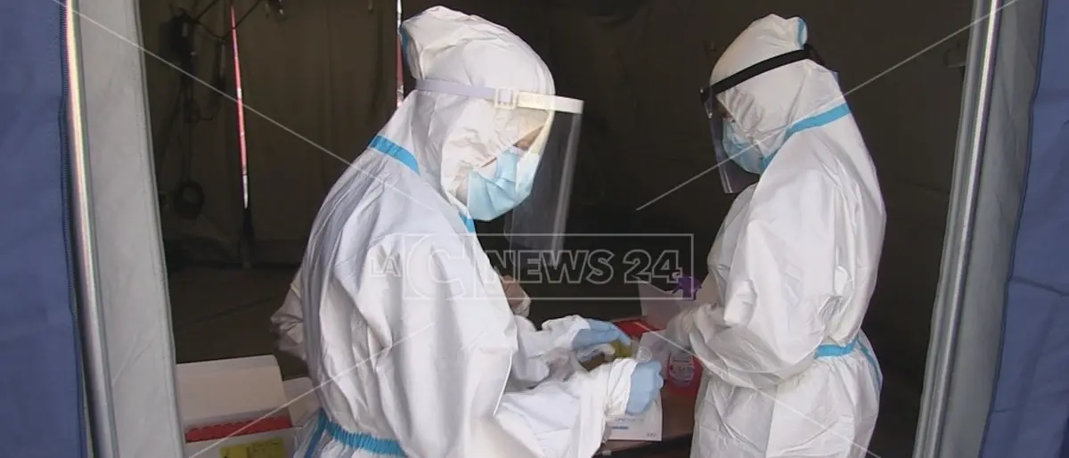 Covid Longobucco, ripetuti test rapidi ai 43 positivi: dopo un giorno sono tutti negativi