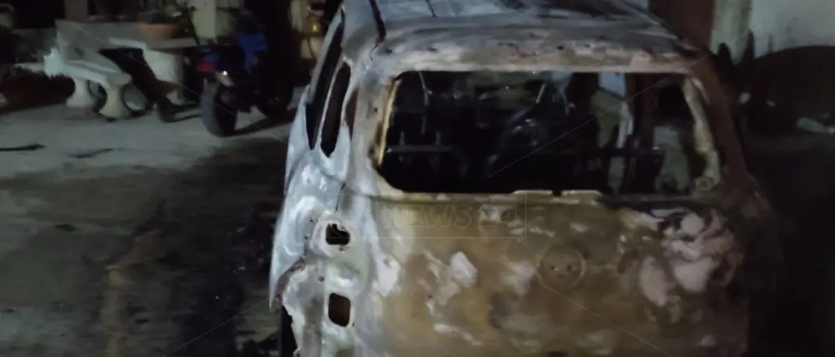 Corigliano-Rossano, auto in fiamme nella notte: indagano i carabinieri
