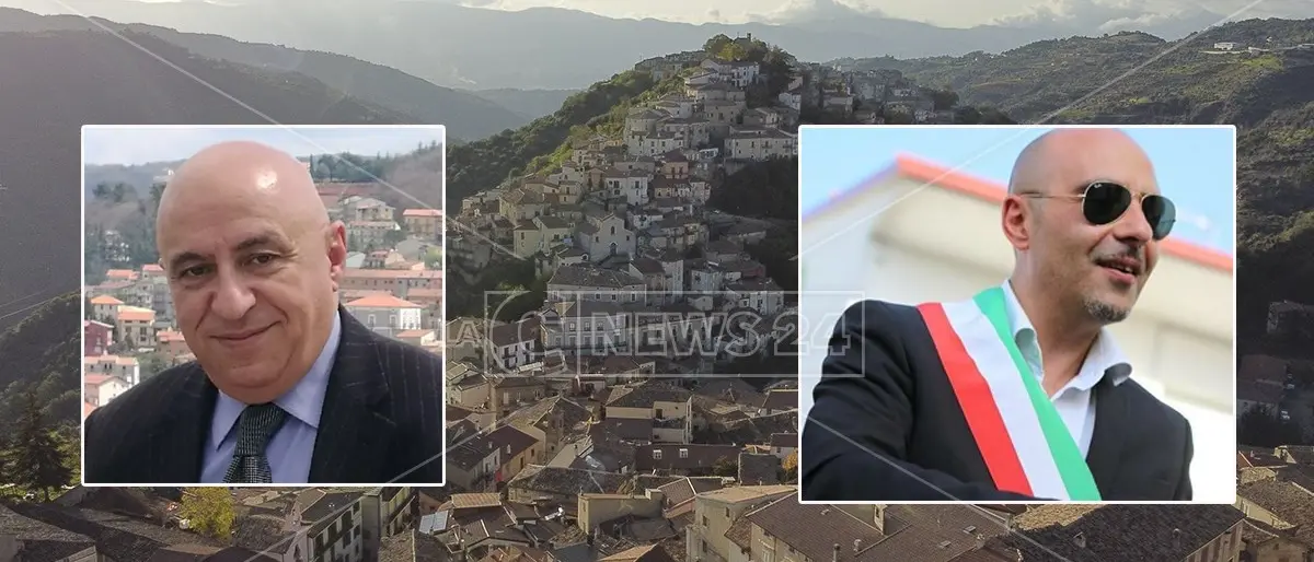 «Ad Acri madre del sindaco tra furbetti del vaccino», la replica di Capalbo: «Ti querelo»