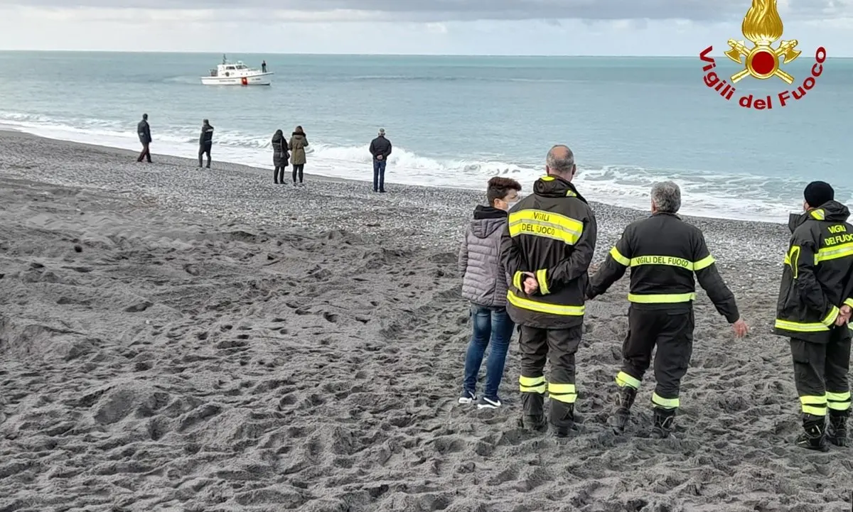 Scalea, il cadavere di un 30enne ritrovato in mare a 500 metri dalla costa