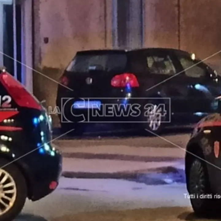 Intimidazione ai carabinieri di Cetraro, l'Arma invia rinforzi: in arrivo 26 militari