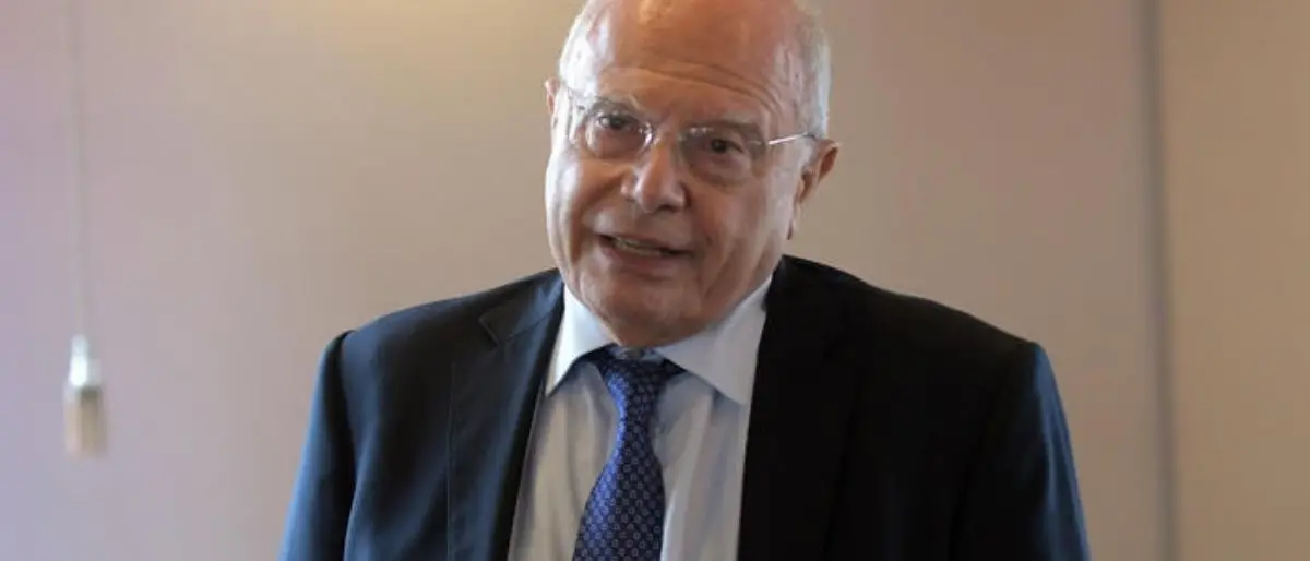 Vaccini Covid, Galli: «Chi ha fatto AstraZeneca non corre rischi, già protetti con prima dose»