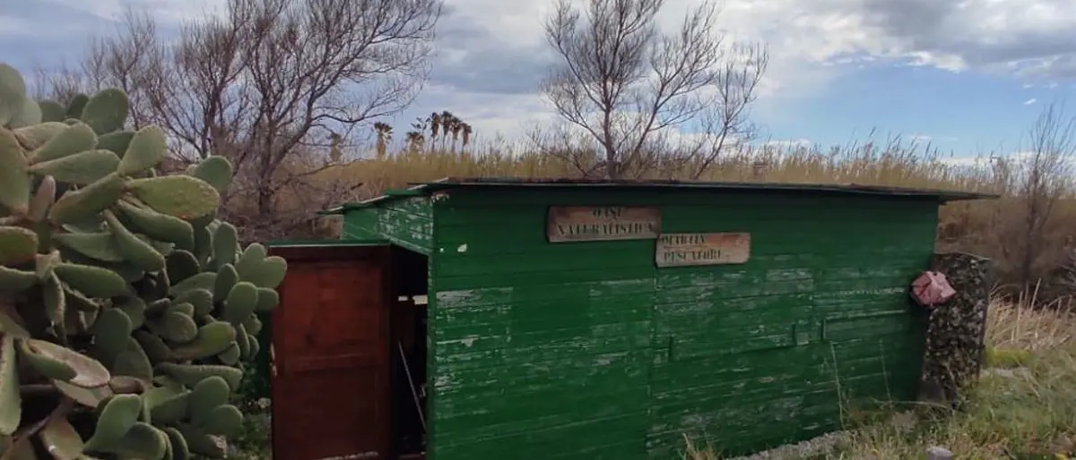 Crotone, vandali in azione all’Oasi del Martin Pescatore