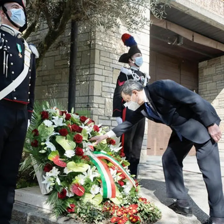 Giornata delle vittime Covid, Draghi a Bergamo: «Città simbolo del dolore di un'intera nazione»