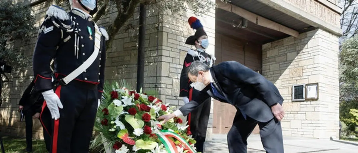 Giornata delle vittime Covid, Draghi a Bergamo: «Città simbolo del dolore di un'intera nazione»