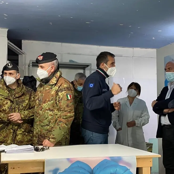 Covid, a Corigliano Rossano calano i contagi: domani riapre laboratorio per i tamponi