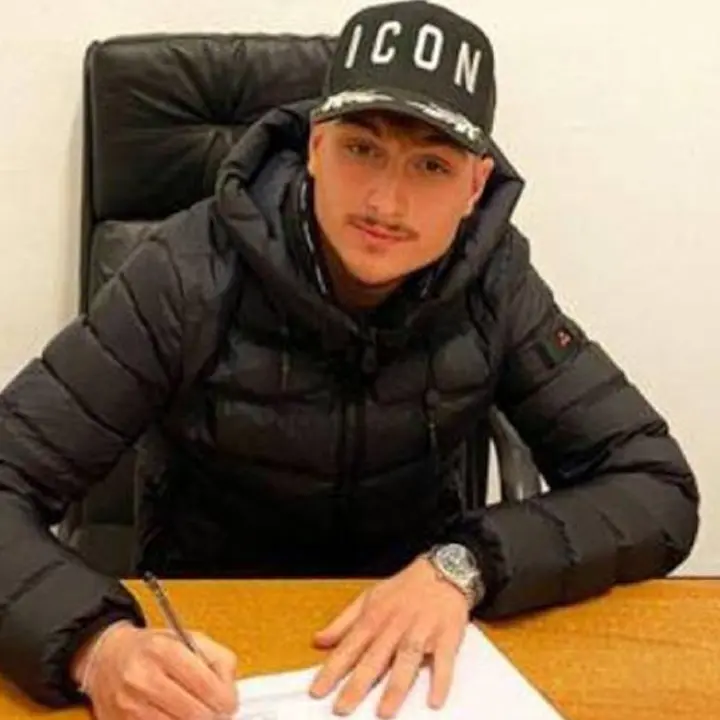 Cacciato per il cognome, dopo le polemiche il Cosenza calcio reintegra Santapaola