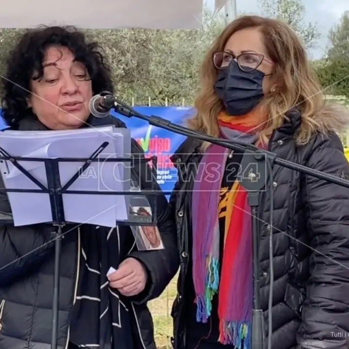 Locri, giornata in ricordo delle vittime di mafia: «Ogni nome è un colpo al cuore»