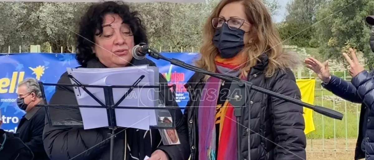 Locri, giornata in ricordo delle vittime di mafia: «Ogni nome è un colpo al cuore»