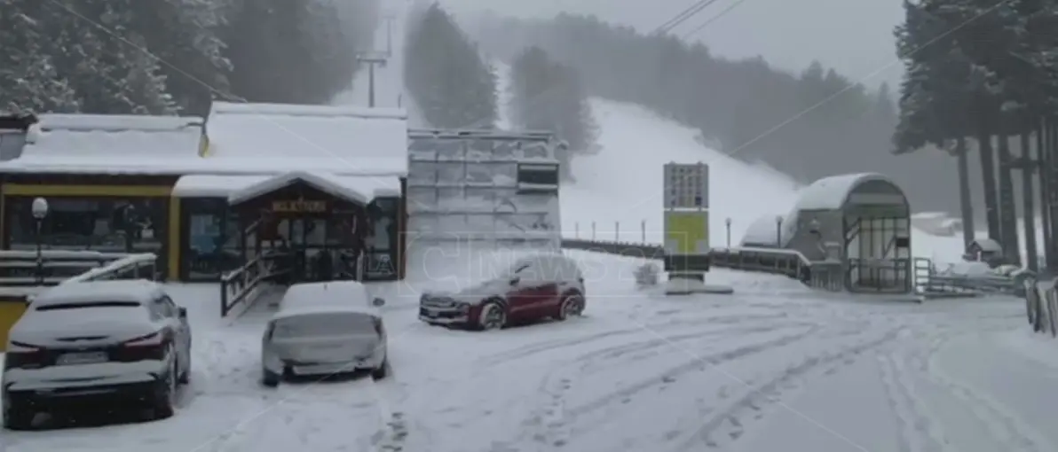 Maltempo, neve e gelo in Calabria nel primo giorno di primavera