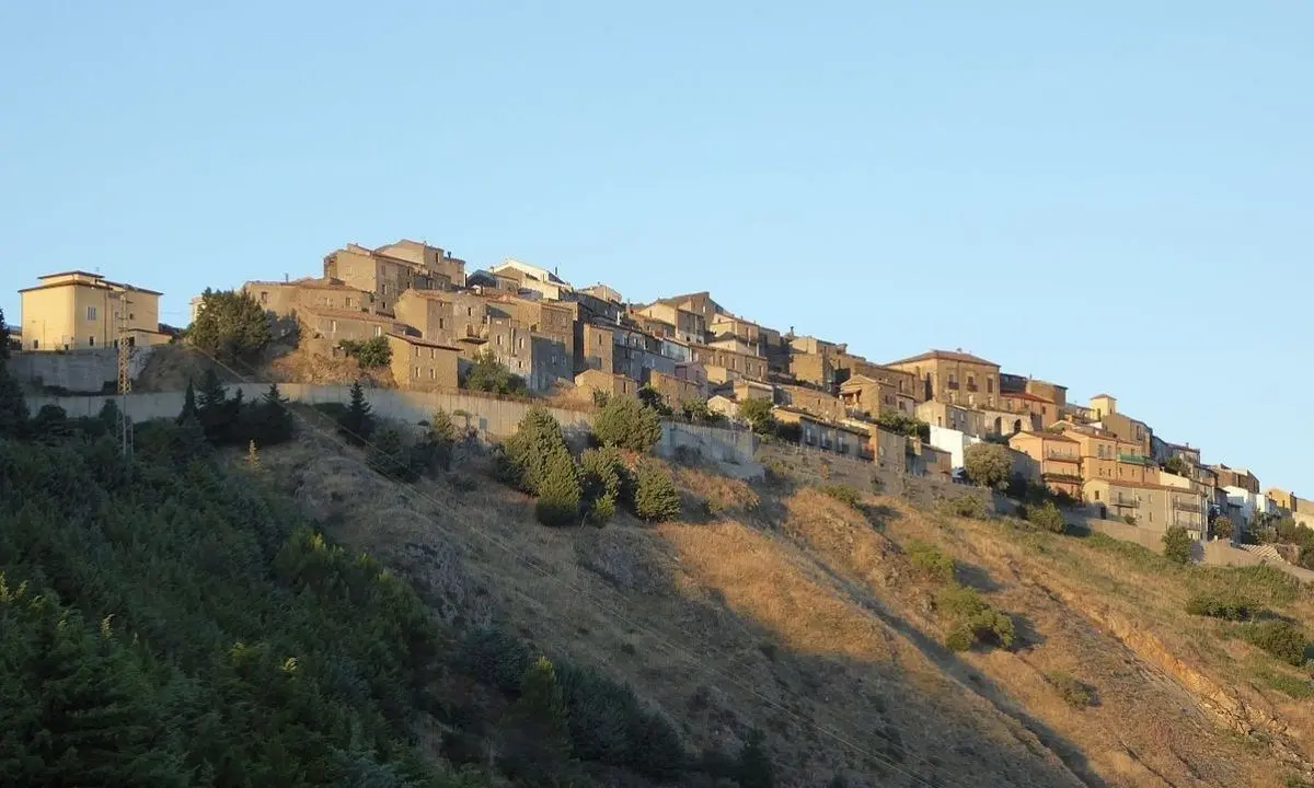 Covid Calabria, anche il piccolo borgo cosentino di Nocara diventa zona rossa