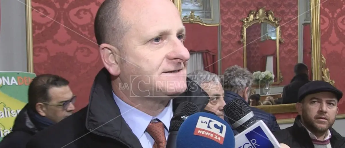 Bevacqua (Pd): «Emergenza sotto controllo? Nel Cosentino mancano vaccini e posti letto»