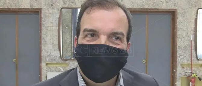 Inchiesta su piazza Bilotti a Cosenza, Occhiuto: «Chiarirò tutto»