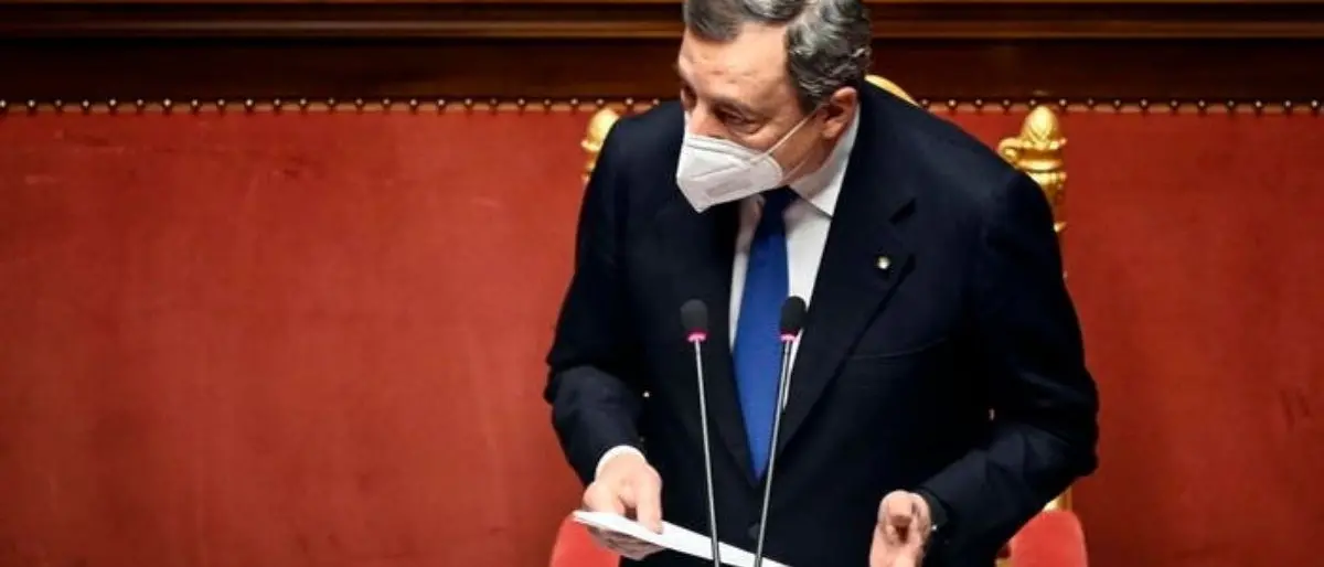 Draghi: «Obiettivo vaccinare più possibile. Valutiamo riapertura scuole dopo Pasqua»