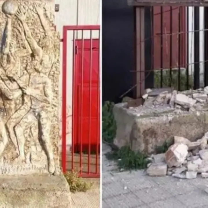 Reggio, identificati e denunciati 7 minori per la distruzione di una stele commemorativa