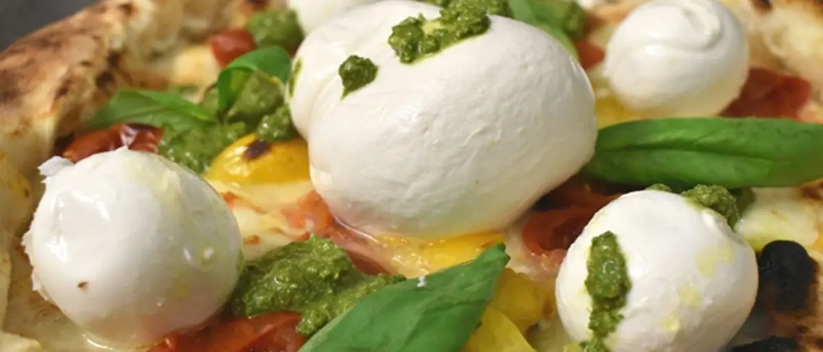 Pizzad’A, il Bufalarium: ecco il tempio della pizza dove regnano le eccellenze calabresi e campane