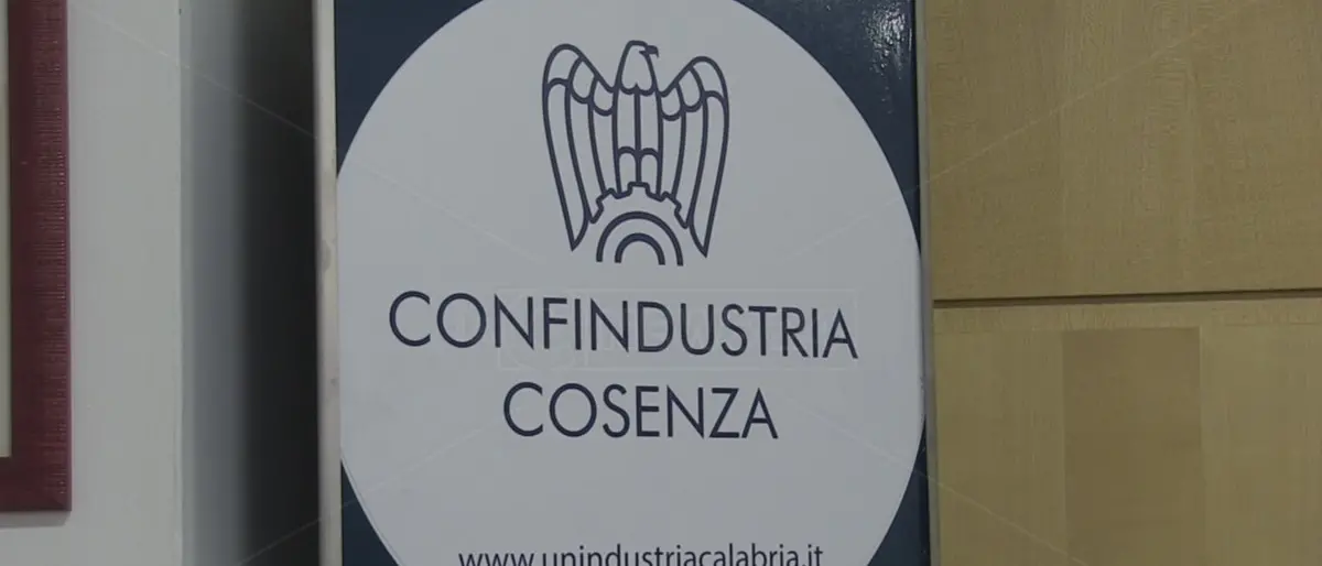 Sanità, Confindustria Cosenza denuncia la beffa dei mancati rimborsi alle strutture accreditate