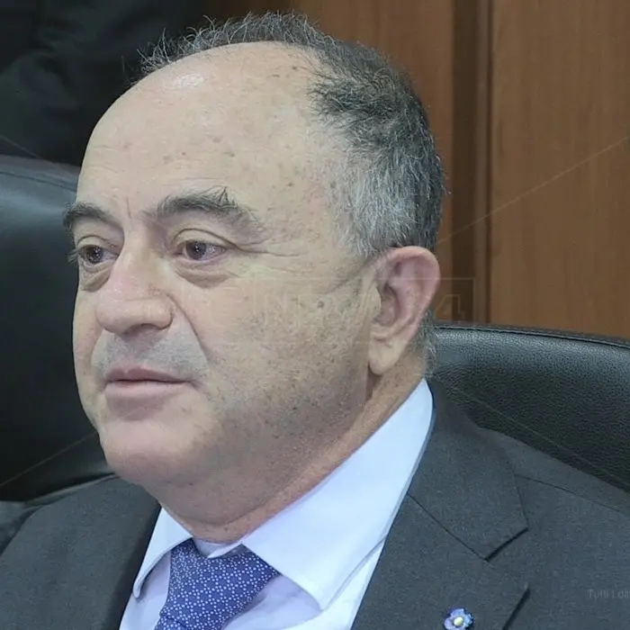 Covid, Gratteri: «Io negazionista? Nel mio ufficio mascherine, gel e tutti vaccinati»