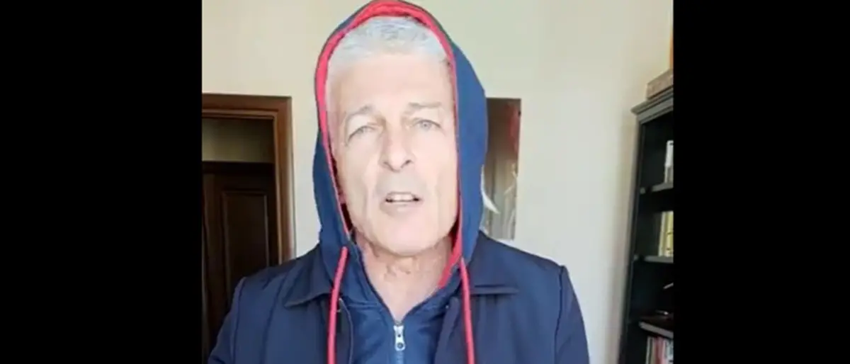 Blitz di Morra all’Asp di Cosenza: «Avevo il cappuccio in testa ma ero riconoscibile»