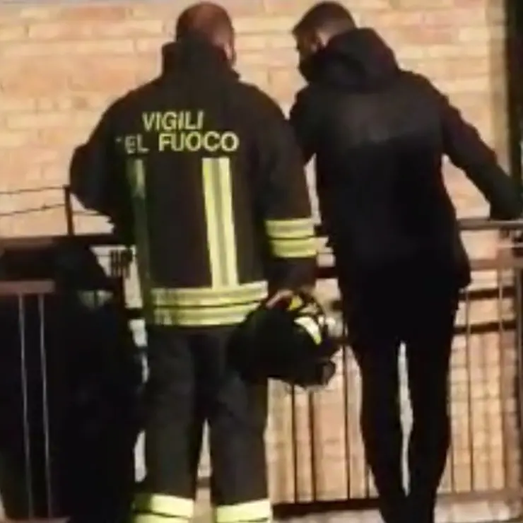 Corigliano-Rossano, violano il lockdown e aggrediscono i carabinieri: presi con lo spray al pepe