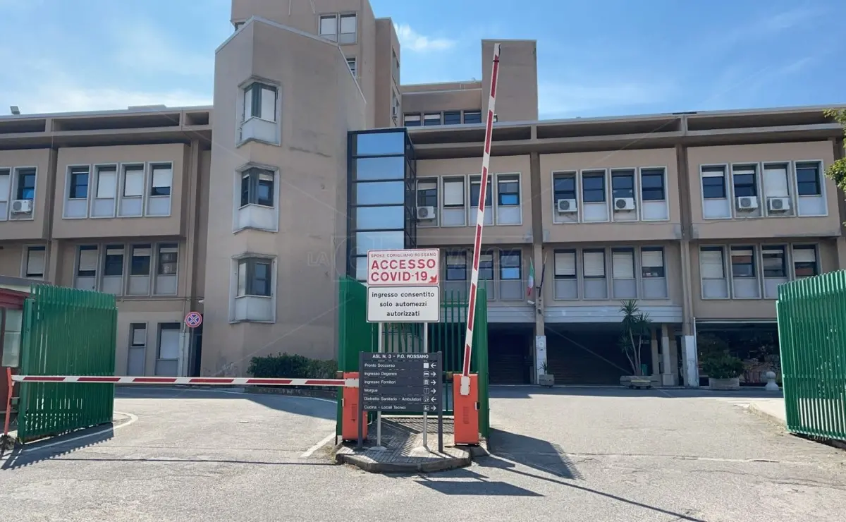 Corigliano Rossano, il Covid miete un'altra vittima: muore 86enne in pronto soccorso