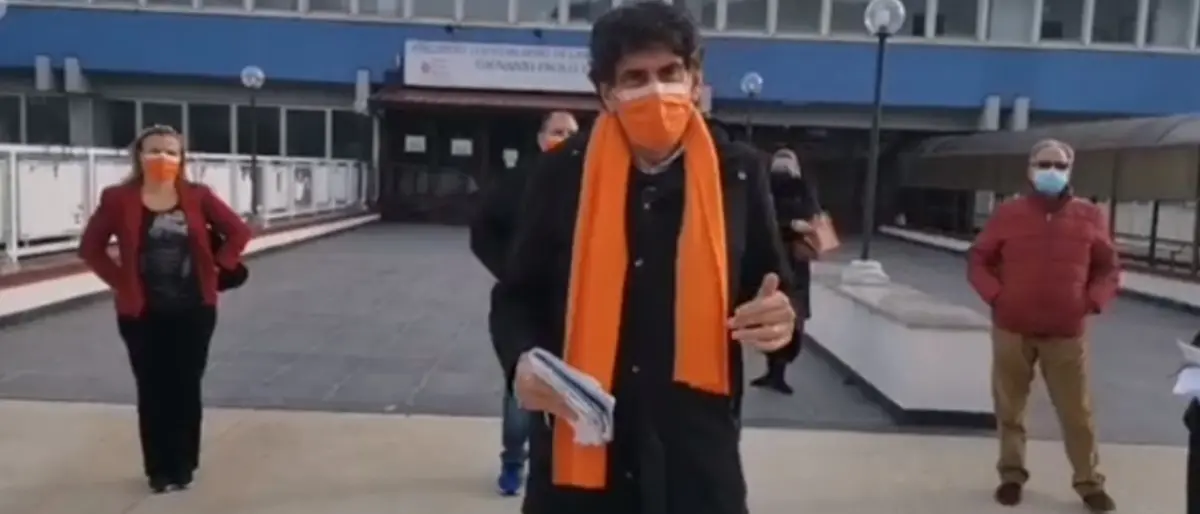 Lamezia, Tansi visita l’ospedale: «Qui reparti chiusi, tagli ai posti letto e poco personale»