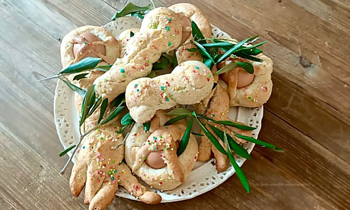 I dolci della Pasqua, la Calabria delle cuzzupe e pitte pie non rinuncia alla tradizione