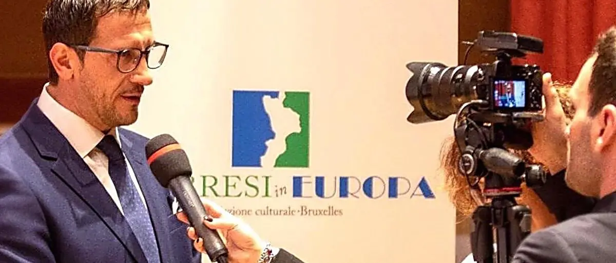 Nasce lo Sportello Calabresi nel mondo: un punto di riferimento per chi vive fuori regione