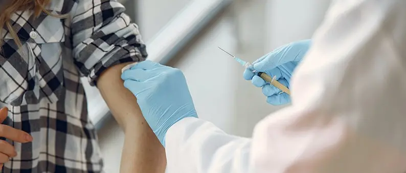 Vaccini per pazienti fragili a domicilio, Rende si organizza ma mancano le dosi