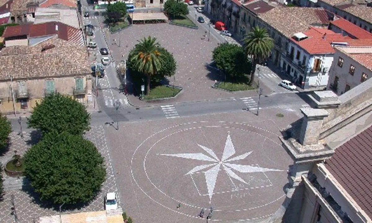 Covid, ad Oppido Mamertina la zona rossa non basta: sono 104 i positivi