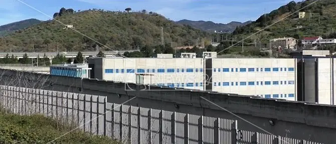Covid, salgono i contagi nelle carceri: a Catanzaro 72 detenuti positivi