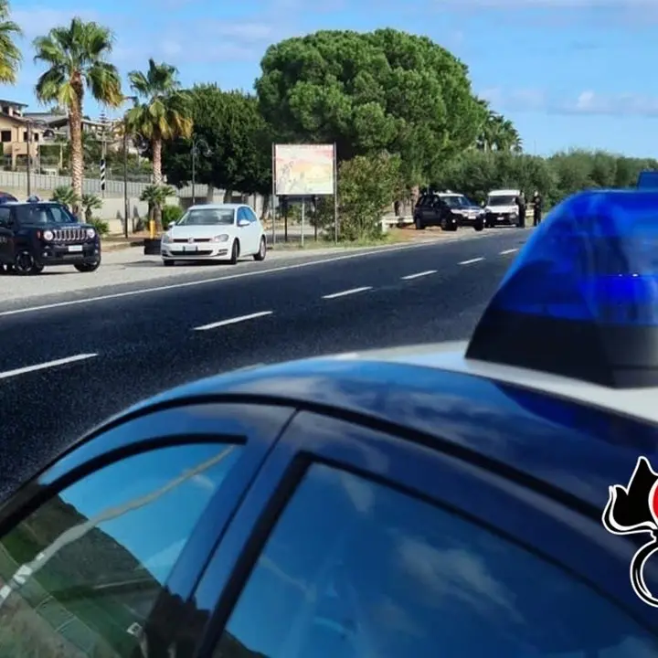 Riace, viaggiava con un chilo di cocaina in auto, arrestato un crotonese