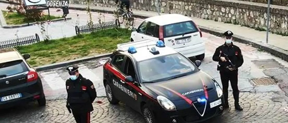 Smantellata piazza di spaccio nel Cosentino: due arresti