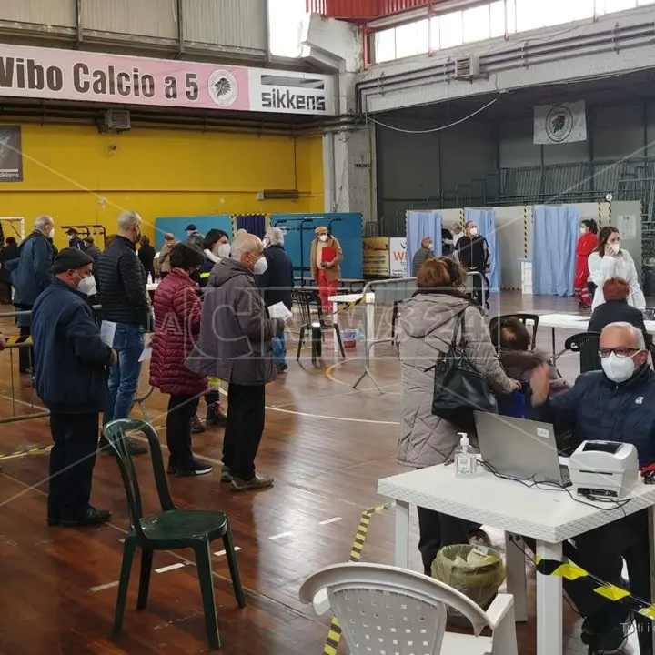 Vaccini Vibo, Di Natale (Iric): «Dosi a over 60, la giunta dica se lo sapeva»