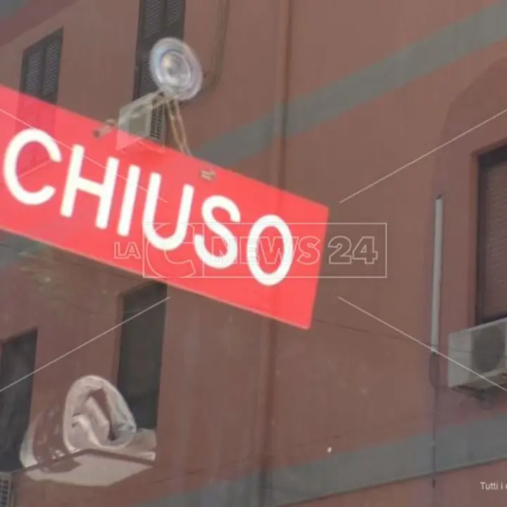 Crotone, attività chiuse per Covid annunciano protesta: «Abbiamo bisogno di lavorare»