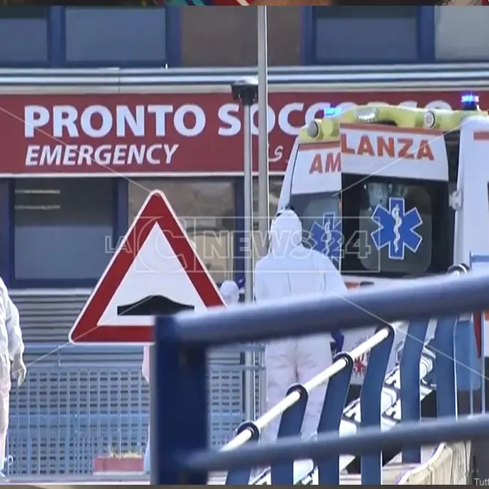 Cronache dall’inferno del Covid: «Io, 50enne attaccato all’ossigeno in attesa di ricovero»
