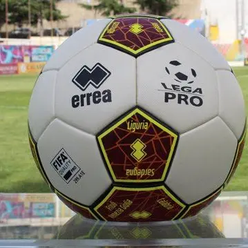 Serie C, focolaio nel Catanzaro: rinviata la partita con la Juve Stabia