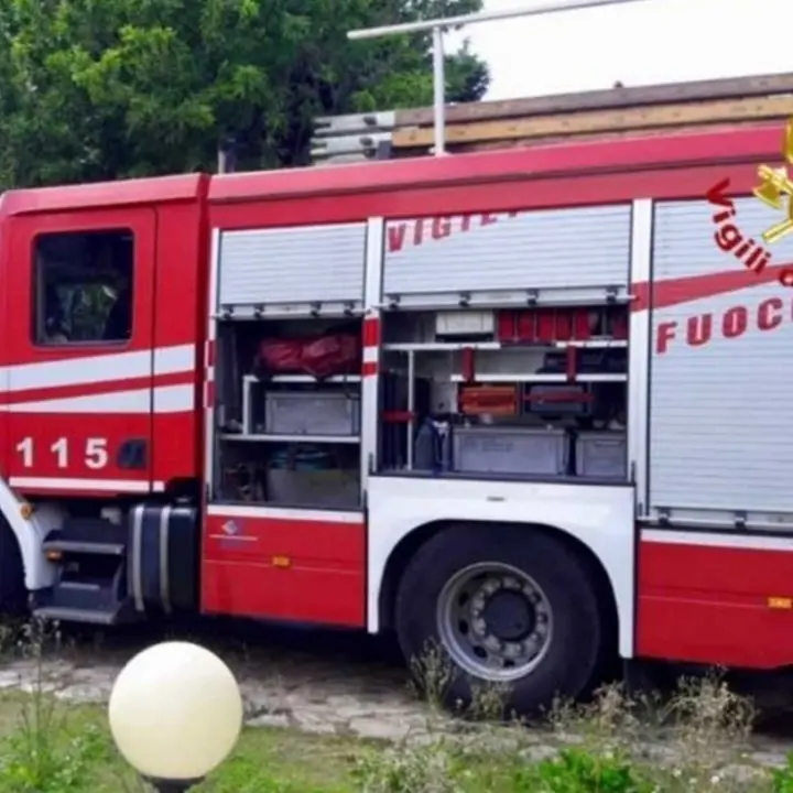 Tragedia nel Cosentino, sessantenne muore schiacciato dal suo trattore