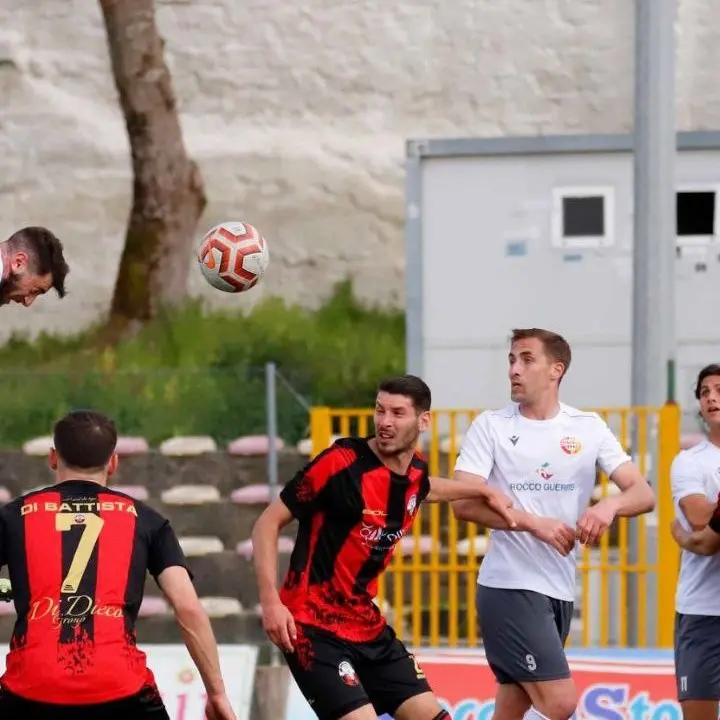 Serie D, il Castrovillari contro la capolista. Roccella e Rende si affrontano nel derby