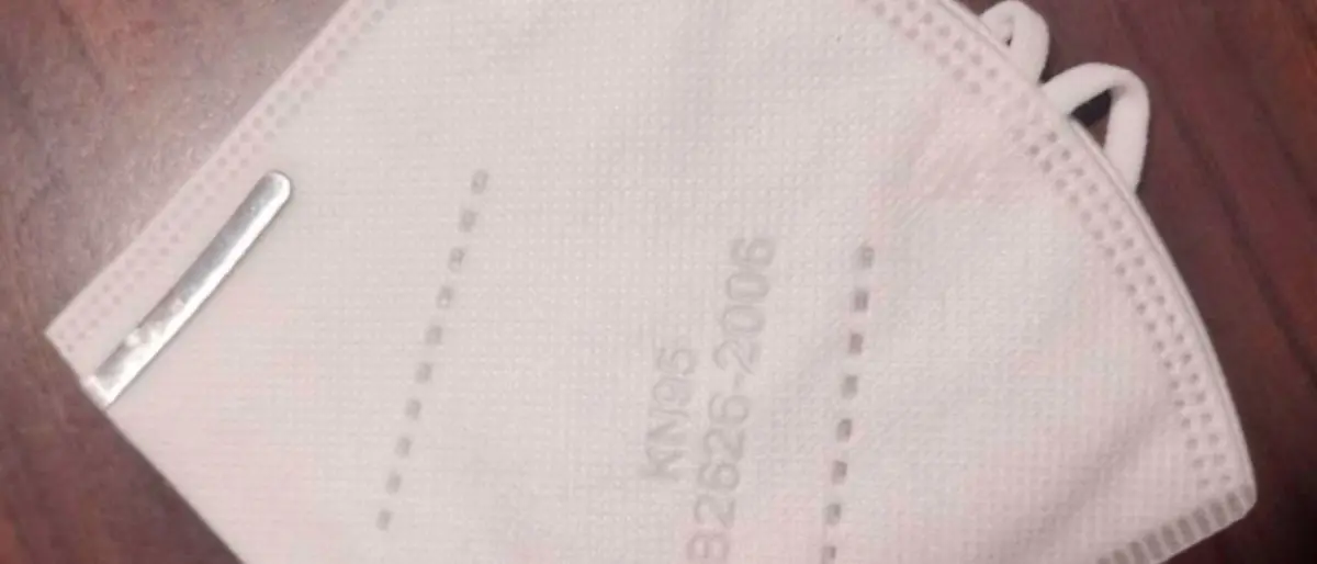 Covid Corigliano Rossano, mascherine sequestrate ma ancora usate in ospedale dai sanitari