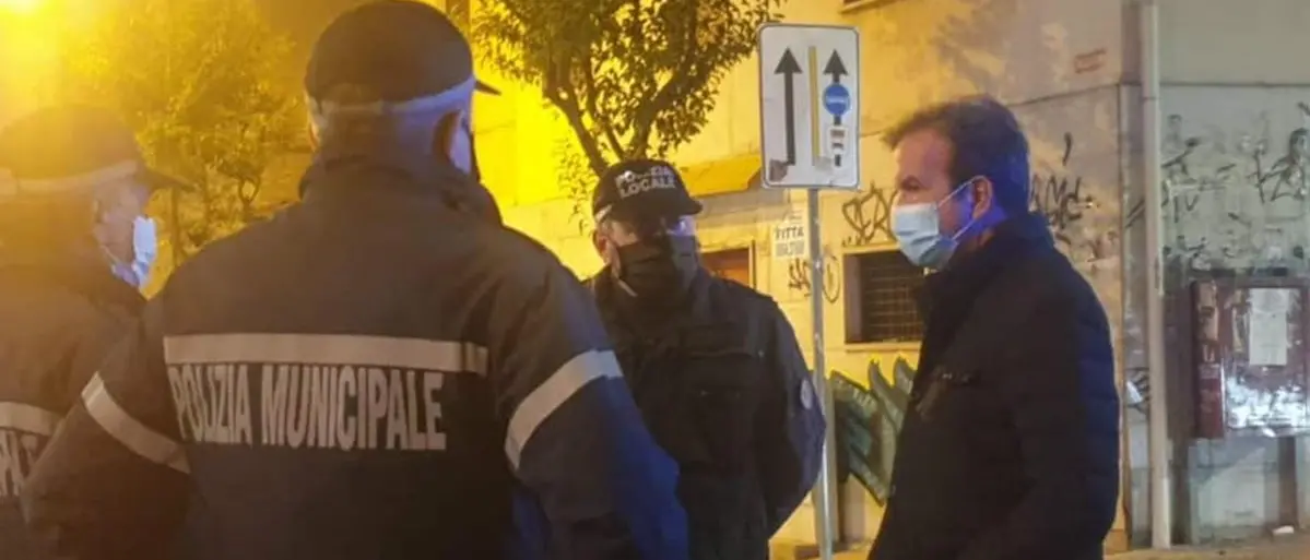 Cosenza, il sindaco Occhiuto: «Troppi contagi Covid, valutiamo chiusura scuole»