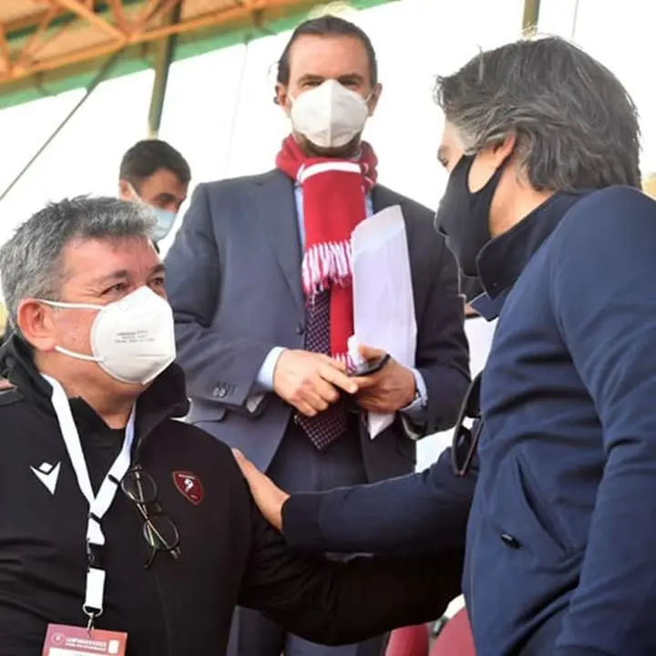 Spirlì allo stadio, la scuola calcio Archi lo difende: «Attacchi strumentali»