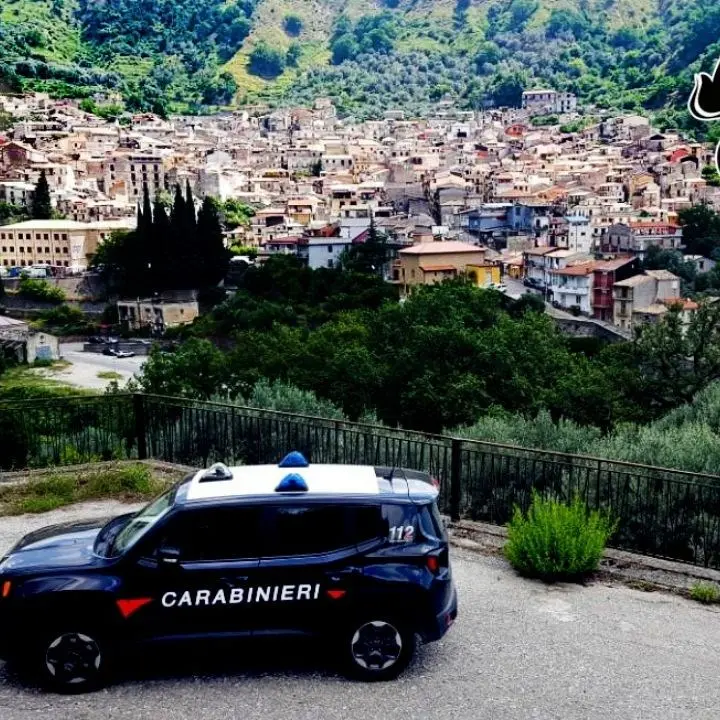 Fermato con un etto di droga in auto: arrestato 31enne nel Reggino