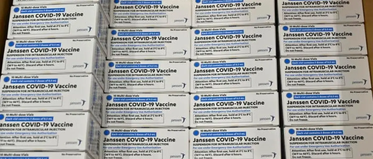 Vaccini anti-Covid, in arrivo oggi il primo carico di J&J: attese 184mila dosi