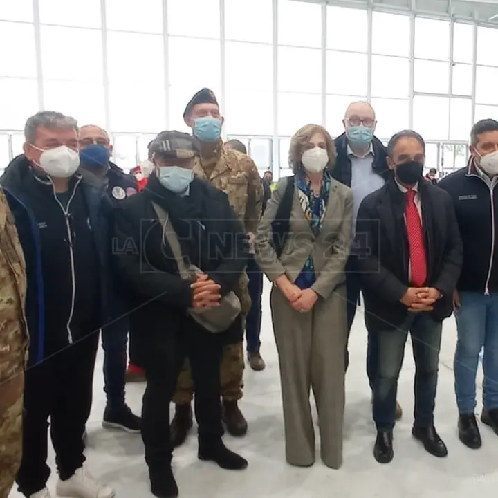 Catanzaro, è già polemica sull'hub vaccinale inaugurato nel complesso dell'ente fiera
