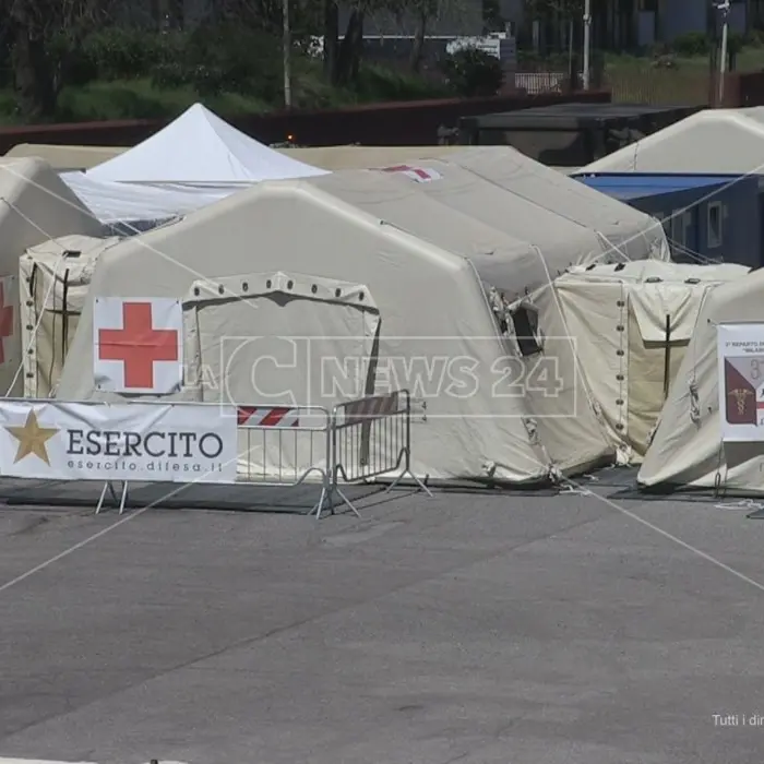 Cosenza, Bevacqua: «Il ministro Guerini disponibile a riaprire l'ospedale militare»